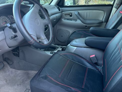 Used 2002 Toyota Sequoia Limited RWD image 6