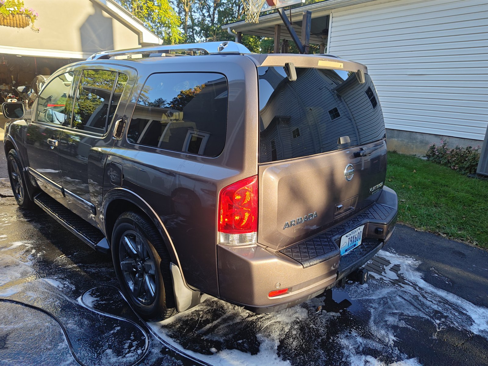 Used 2013 Nissan Armada Platinum w/ Platinum Reserve Pkg AWD/4WD image 6