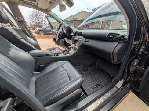 Used 2005 Mercedes-Benz C 55 AMG Sedan image 18