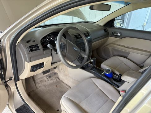 Used 2006 Ford Fusion SE FWD image 4