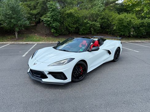 Used 2025 Chevrolet Corvette Stingray Preferred Conv w/ 2LT RWD image 1