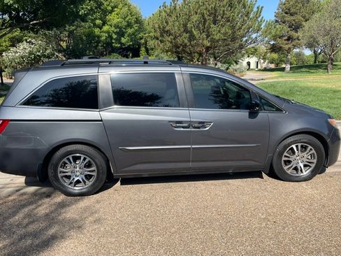 Used 2013 Honda Odyssey EX-L image 2