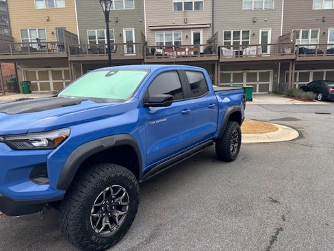 Used 2025 Chevrolet Colorado ZR2 w/ Technology Package image 6