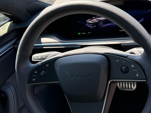 Used 2025 Tesla Model S Plaid image 17