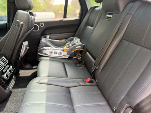 Used 2017 Land Rover Range Rover Supercharged image 9