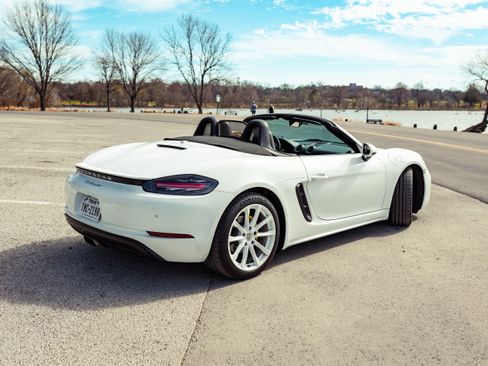 Used 2019 Porsche 718 Boxster image 22