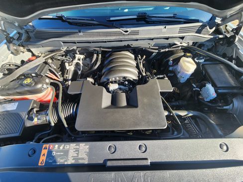 Used 2018 GMC Sierra 1500 Denali w/ Denali Ultimate Package image 11