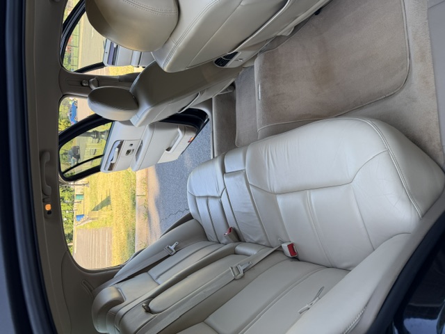 Used 2006 Lincoln Town Car Signature L RWD image 9