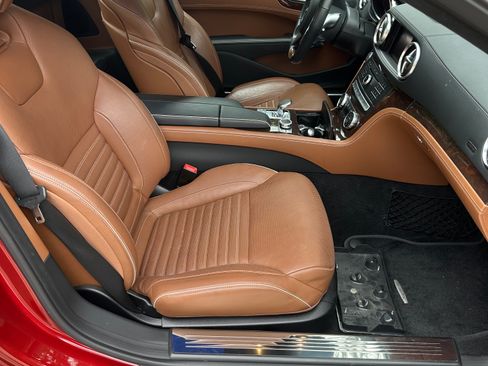 Used 2019 Mercedes-Benz SL 550 image 9