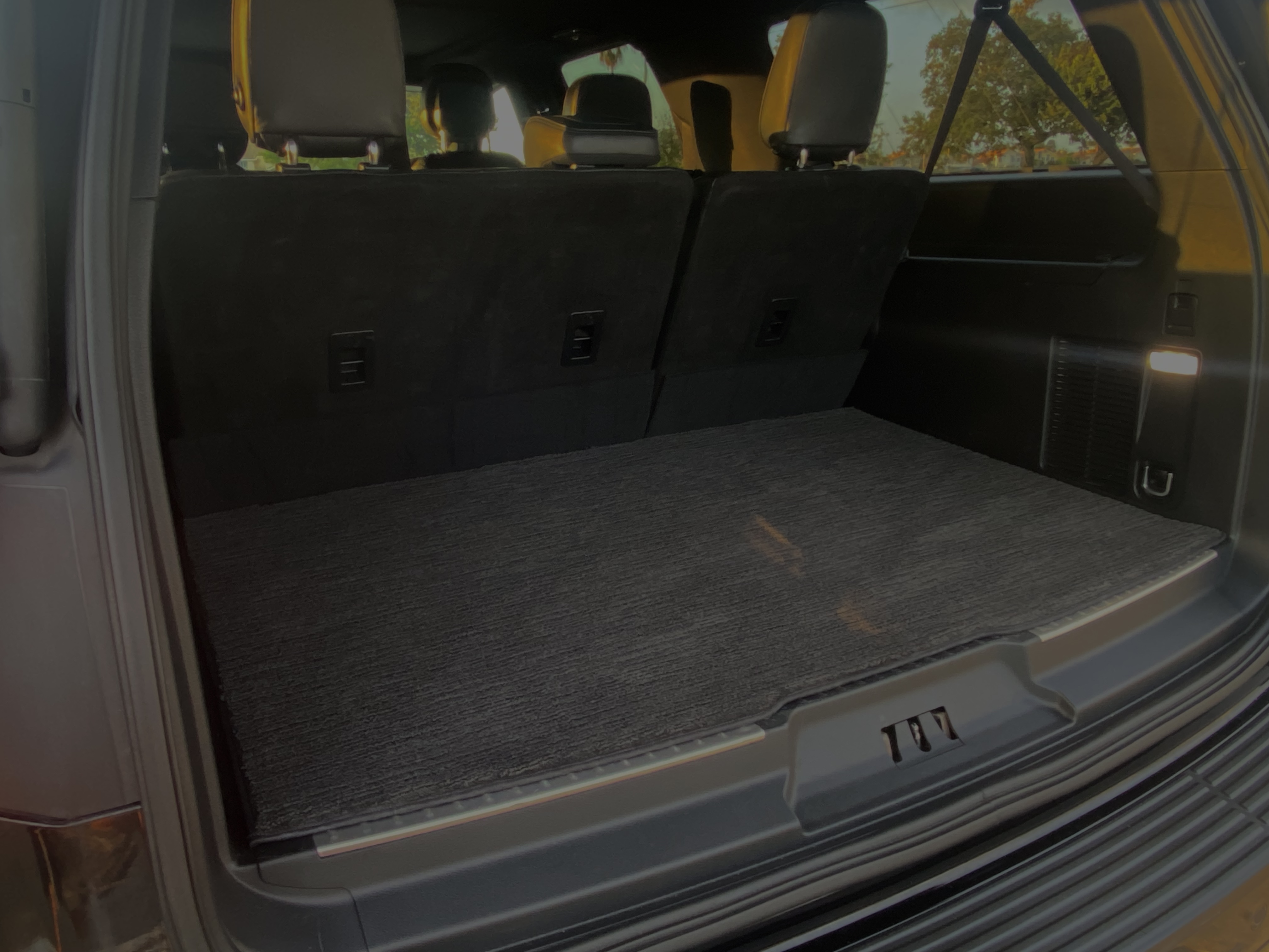 Used 2018 Lincoln Navigator L Select RWD image 6