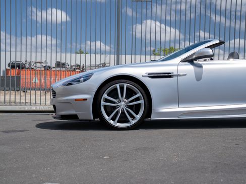 Used 2011 Aston Martin DBS Volante RWD image 8