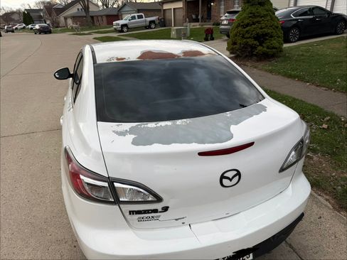 Used 2011 MAZDA MAZDA3 i Touring image 17