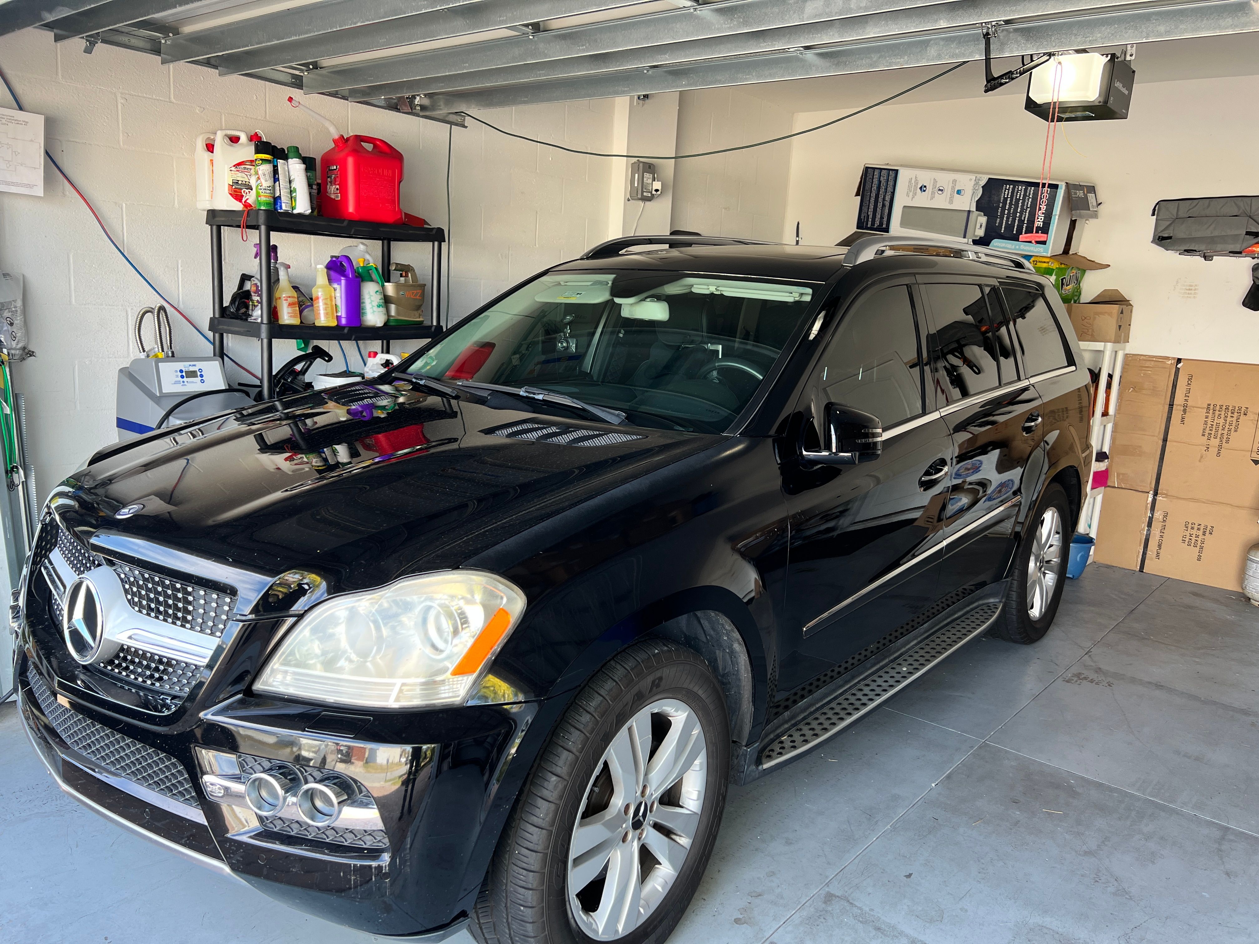 Used 2011 Mercedes-Benz GL 450 4MATIC image 1