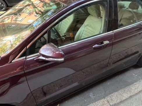 Used 2013 Ford Fusion SE FWD image 4