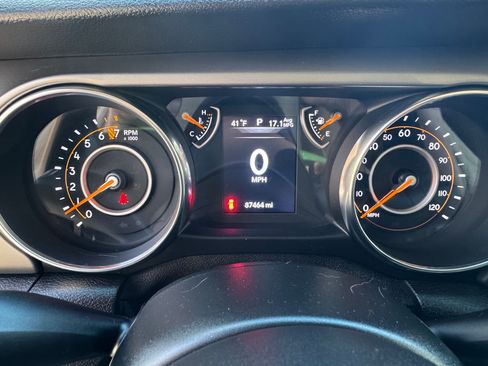 Used 2019 Jeep Wrangler Unlimited Sport S AWD/4WD image 12