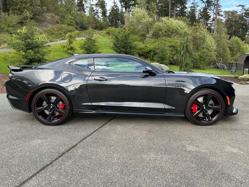 Used 2024 Chevrolet Camaro SS image 10