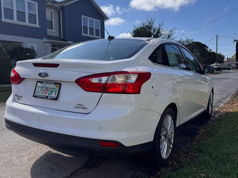 Used 2012 Ford Focus SEL image 9