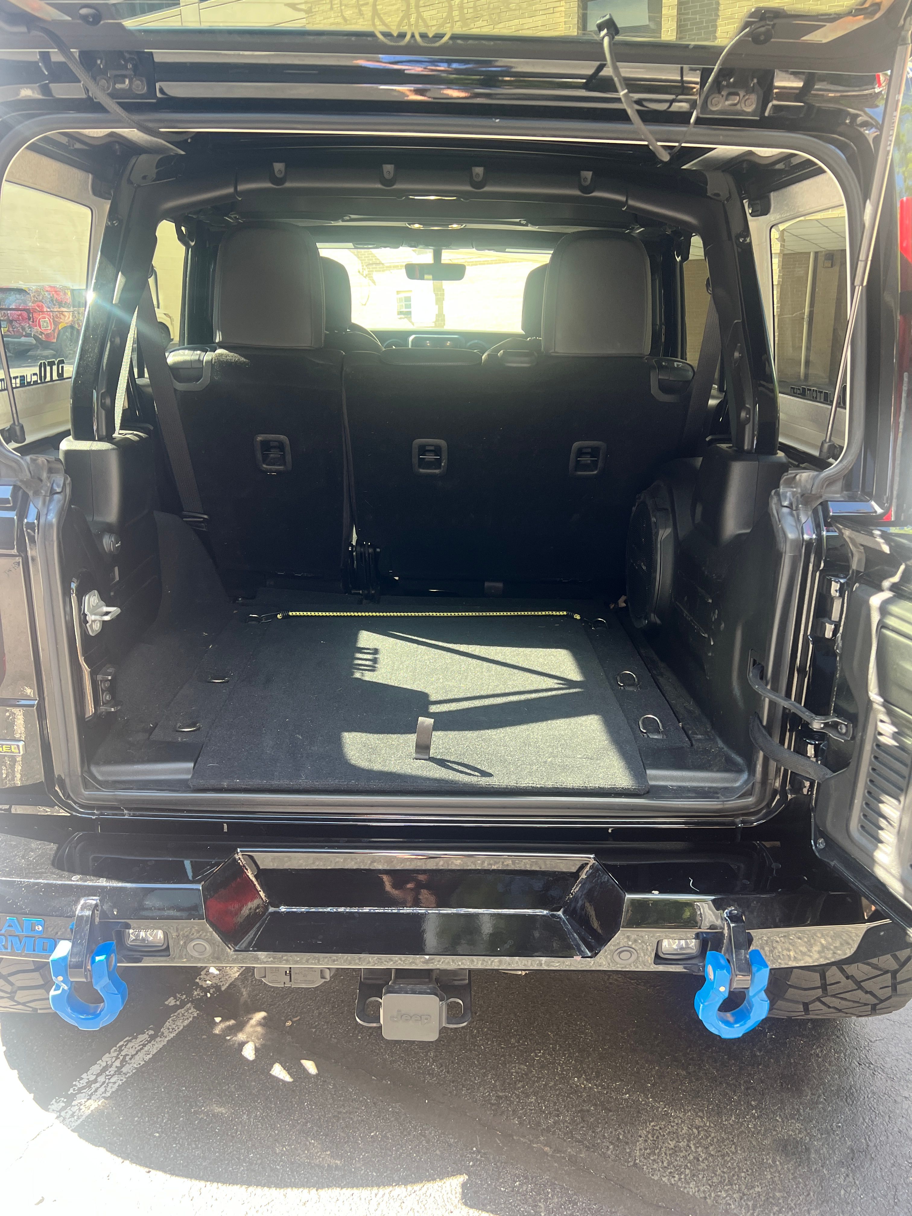 Used 2021 Jeep Wrangler Unlimited Sport w/ Sun And Sound Package AWD/4WD image 12