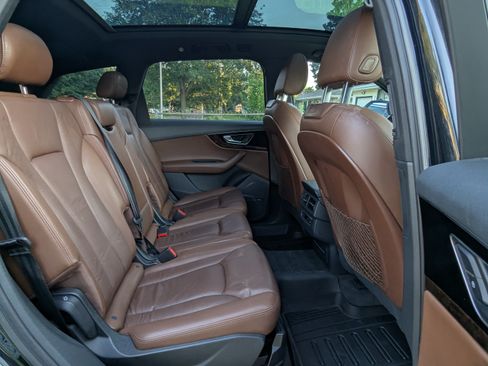 Used 2017 Audi Q7 3.0T Premium Plus image 31