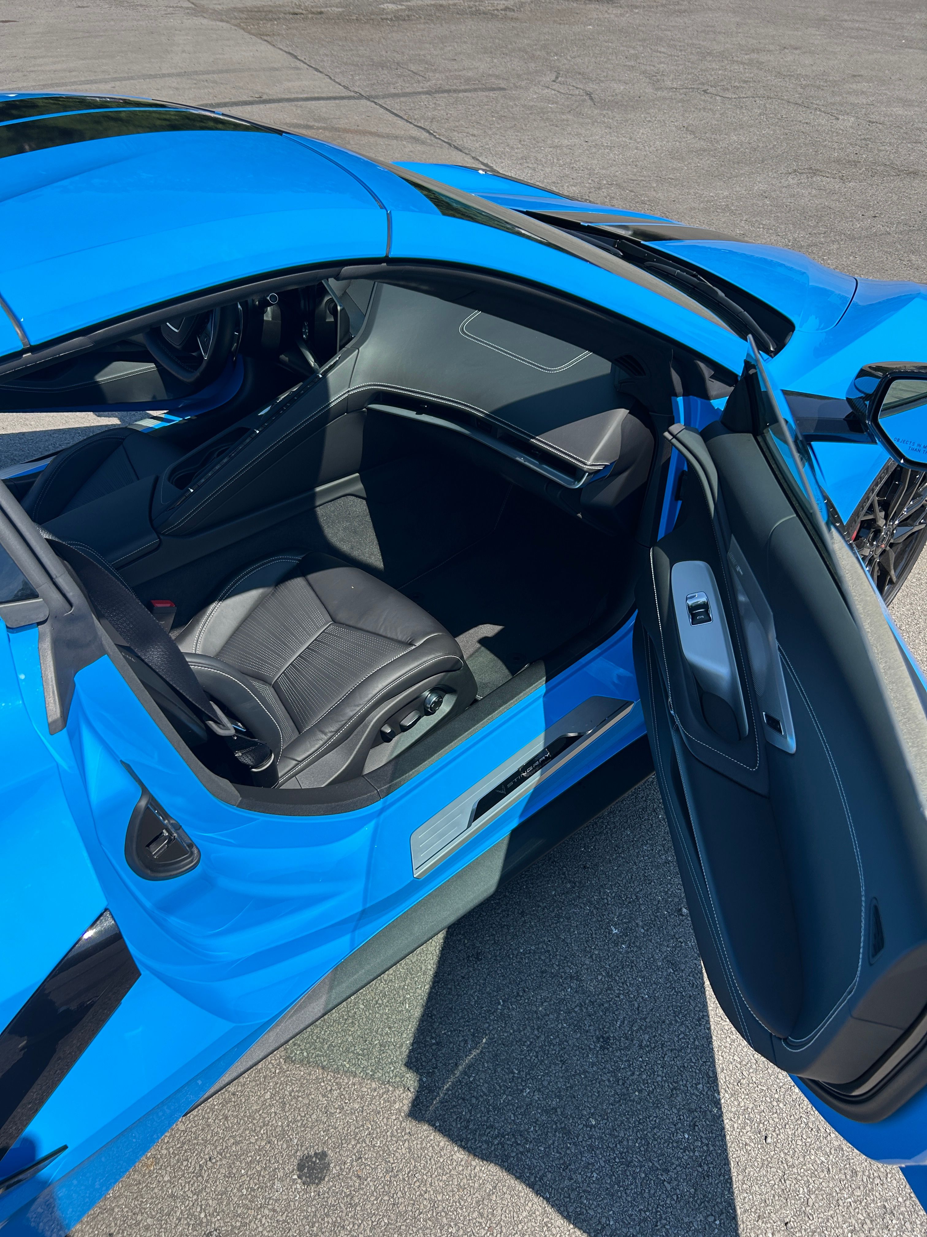 Used 2023 Chevrolet Corvette Stingray Premium Conv w/ Z51 Performance Package RWD image 10