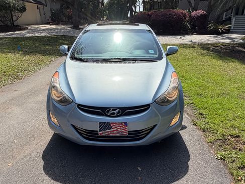 Used 2012 Hyundai Elantra Limited w/ Technology Pkg 5 image 5
