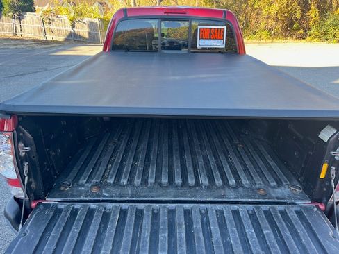 Used 2013 Toyota Tacoma 4x4 Access Cab image 15