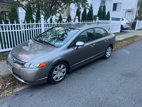 Used 2006 Honda Civic LX image 1