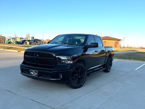 Used 2018 RAM 1500 Big Horn image 1
