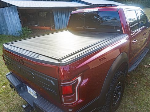 Used 2018 Ford F150 Raptor w/ Equipment Group 802A Luxury image 5