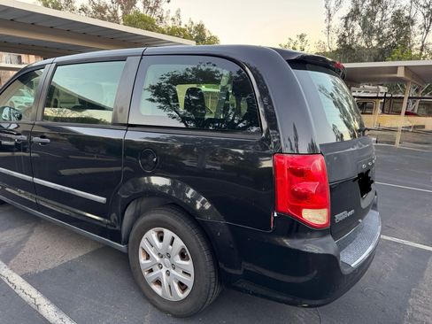 Used 2014 Dodge Grand Caravan American Value Package image 10