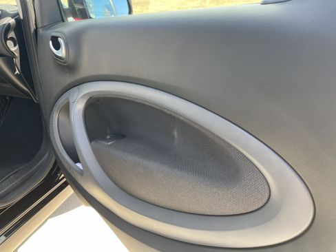 Used 2017 smart fortwo Prime image 19