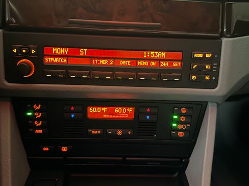 Used 2003 BMW 540i Sedan image 19