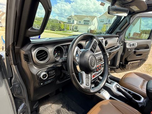 Used 2022 Jeep Wrangler Unlimited Rubicon 4xe w/ Cold Weather Group image 13