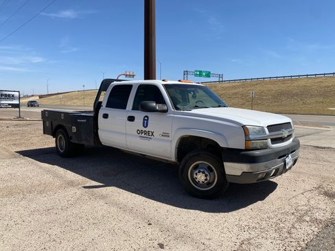 Used 2003 Chevrolet Silverado 3500 LS image 4