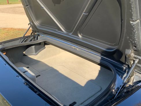 Used 2004 Chevrolet Corvette Convertible w/ Preferred Equipment Group image 13