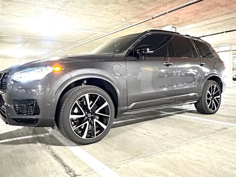 Used 2023 Volvo XC90 T8 Ultimate w/ Protection Package Premier AWD/4WD image 1