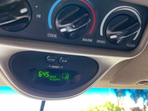 Used 2002 Ford Excursion Limited AWD/4WD image 26