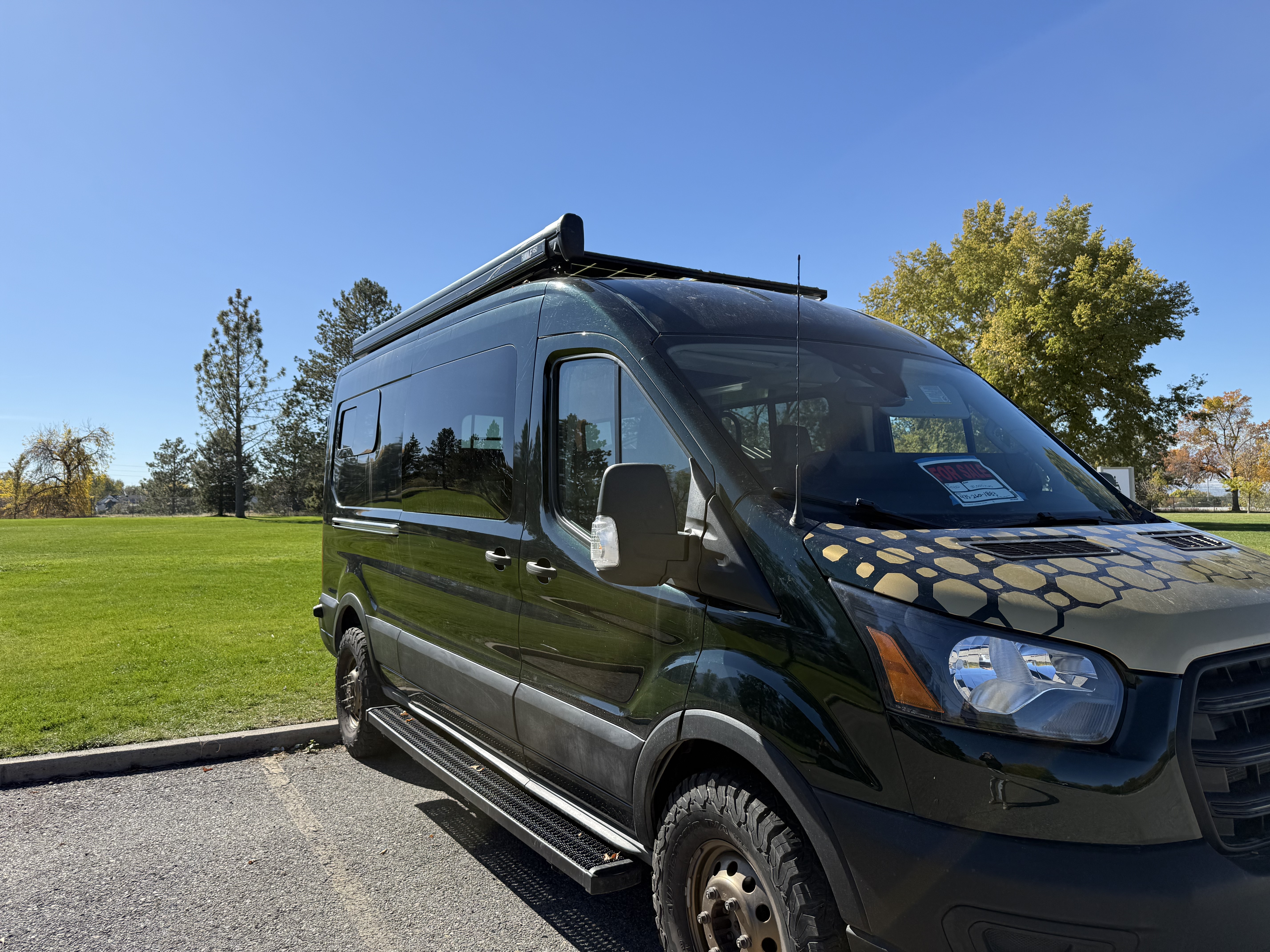 Used 2020 Ford Transit 250 Medium Roof AWD image 13