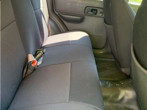 Used 2001 Jeep Cherokee Sport AWD/4WD image 18