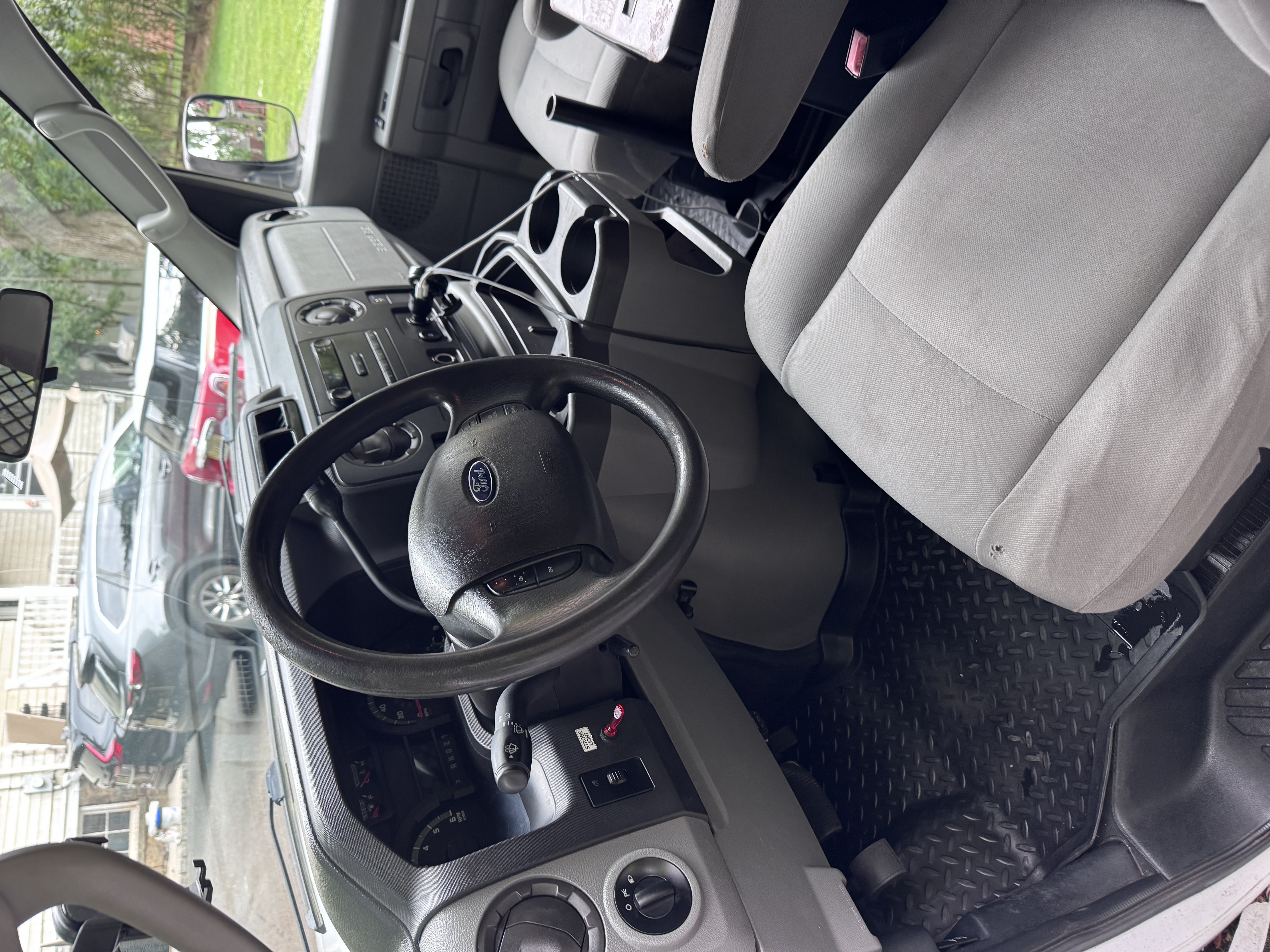 Used 2012 Ford E-150 and Econoline 150 w/ PWR Group RWD image 10