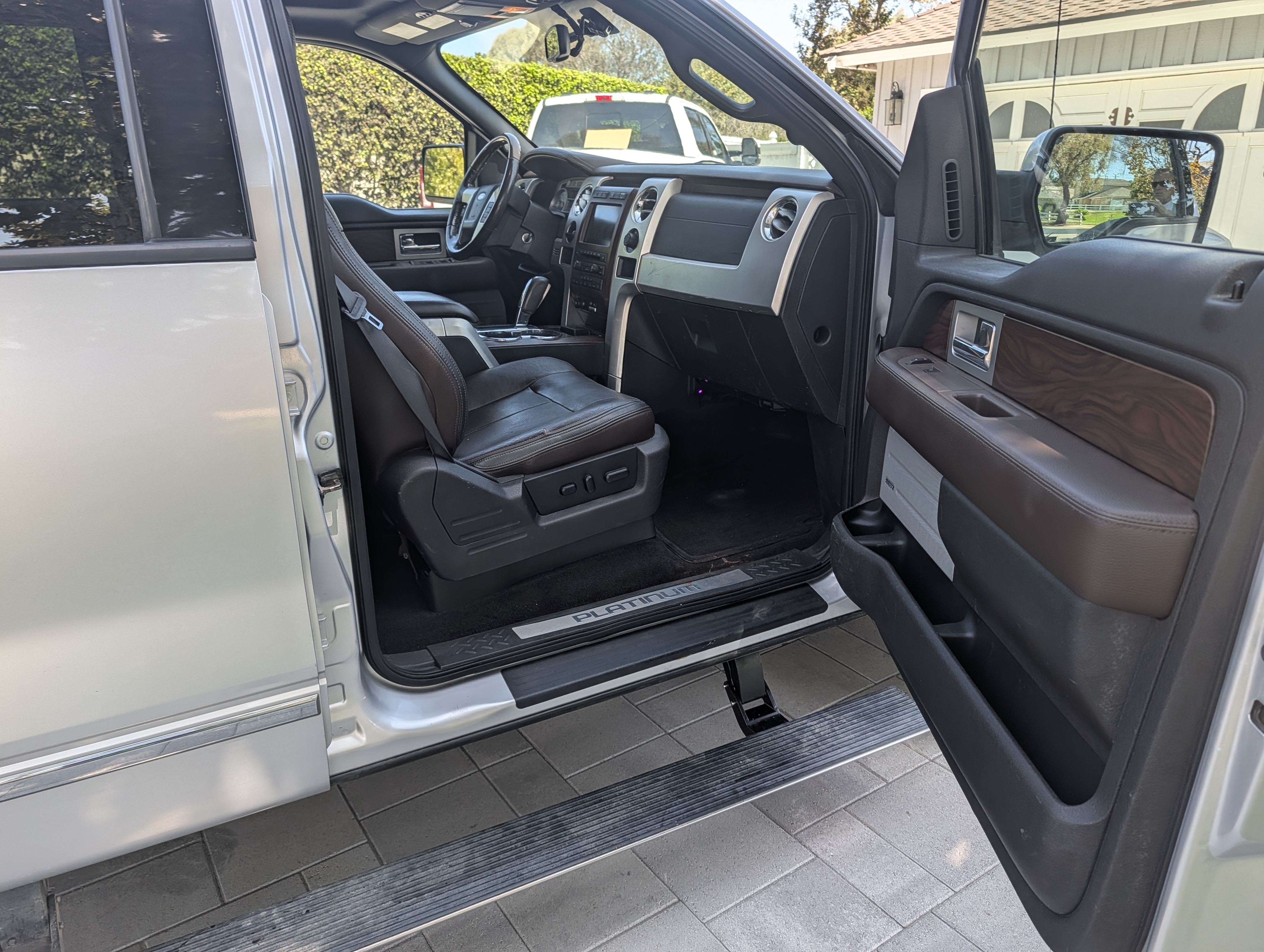 Used 2010 Ford F150 Platinum RWD image 23