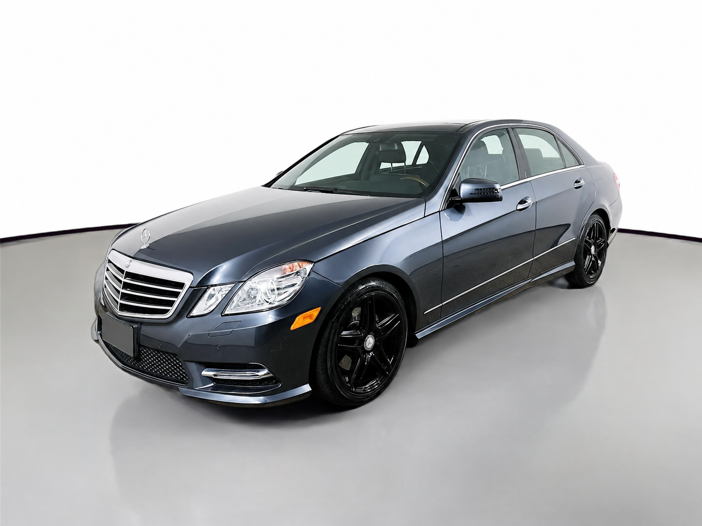 Used 2013 Mercedes-Benz E 350 4MATIC Sedan image 1
