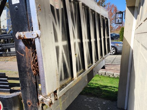 Used 2005 Chevrolet Silverado 3500 4x4 Regular Cab w/ Skid Plate Package image 9