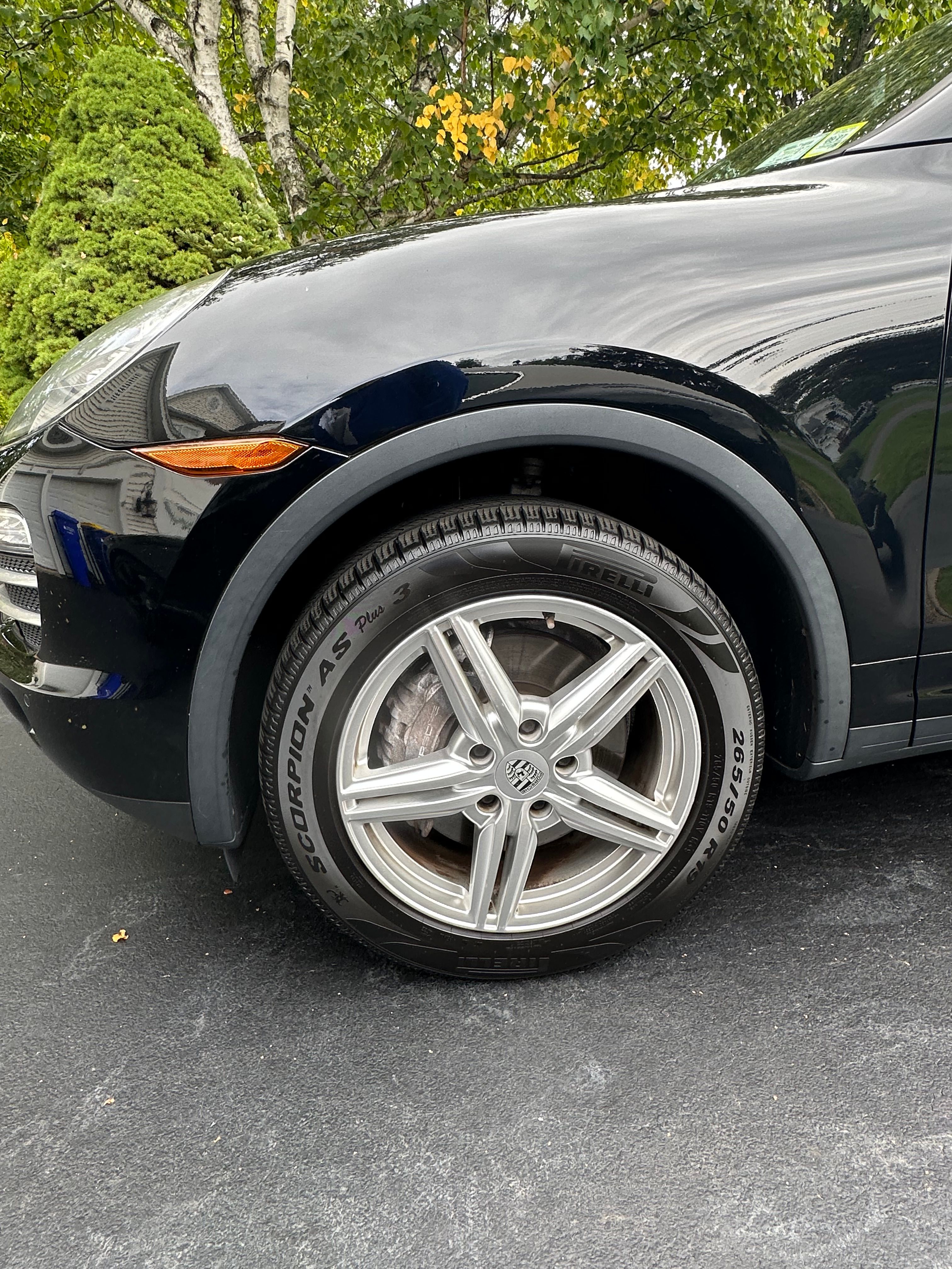 Used 2014 Porsche Cayenne Platinum Edition AWD/4WD image 23