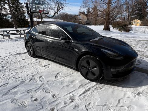 Used 2018 Tesla Model 3 Long Range image 17