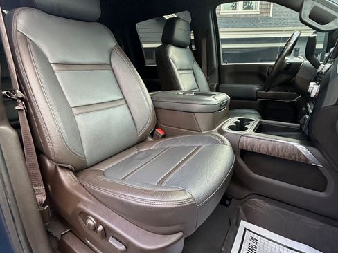 Used 2021 GMC Sierra 2500 Denali image 17