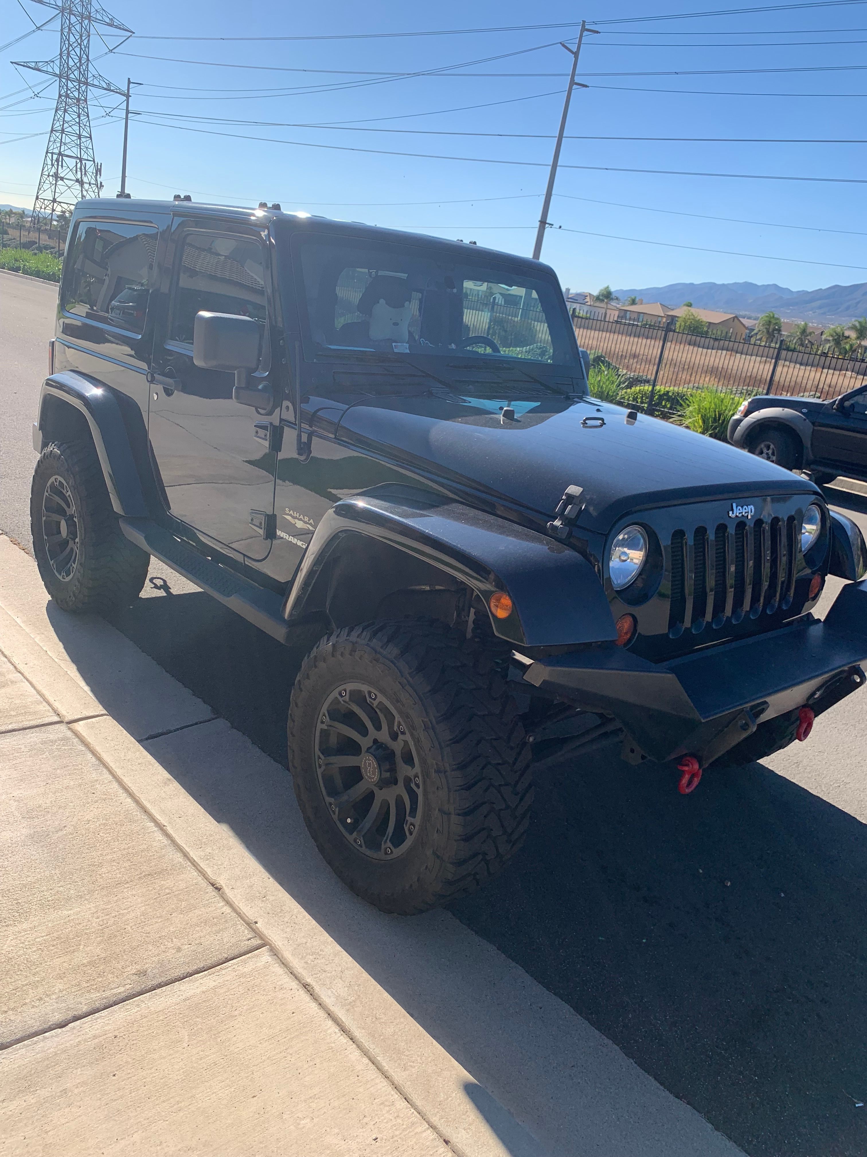 Used 2013 Jeep Wrangler Sahara w/ Connectivity Group AWD/4WD image 10