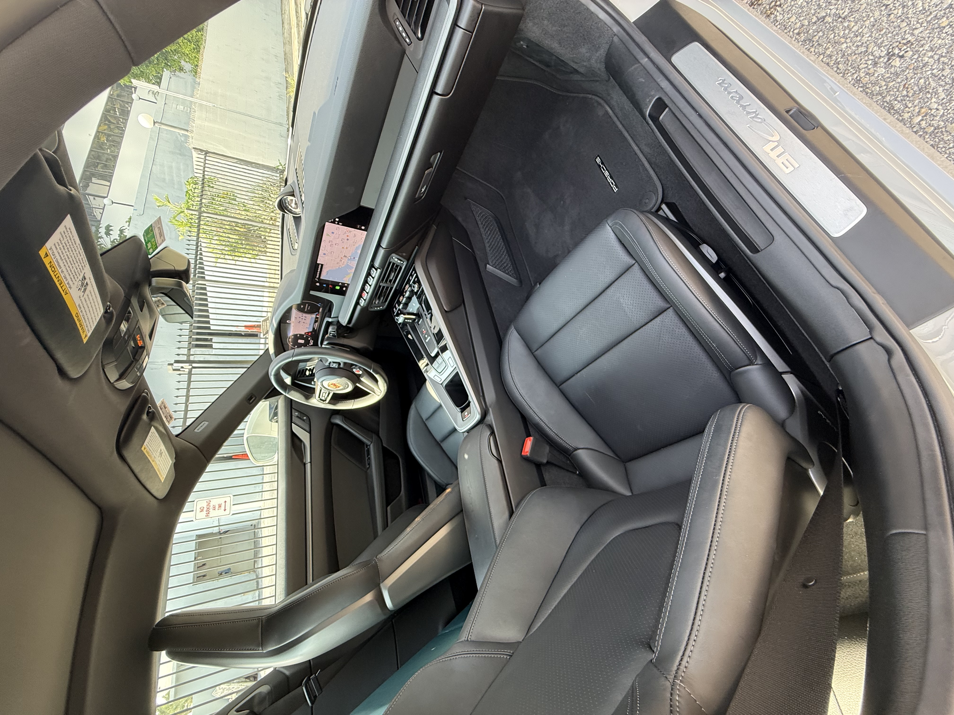 Used 2025 Porsche 911 Carrera RWD image 13