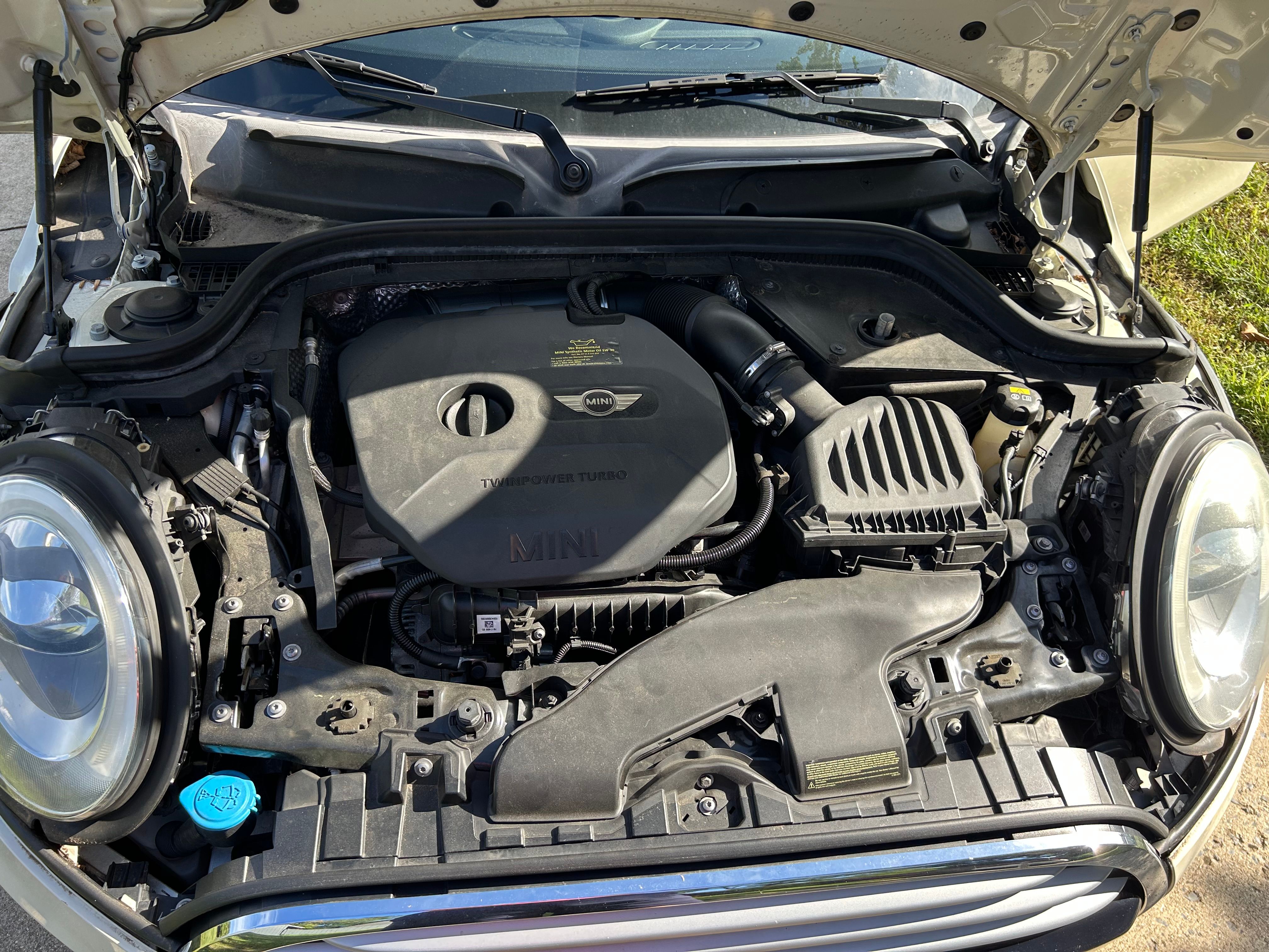 Used 2015 MINI Cooper 2-Door Hardtop FWD image 16