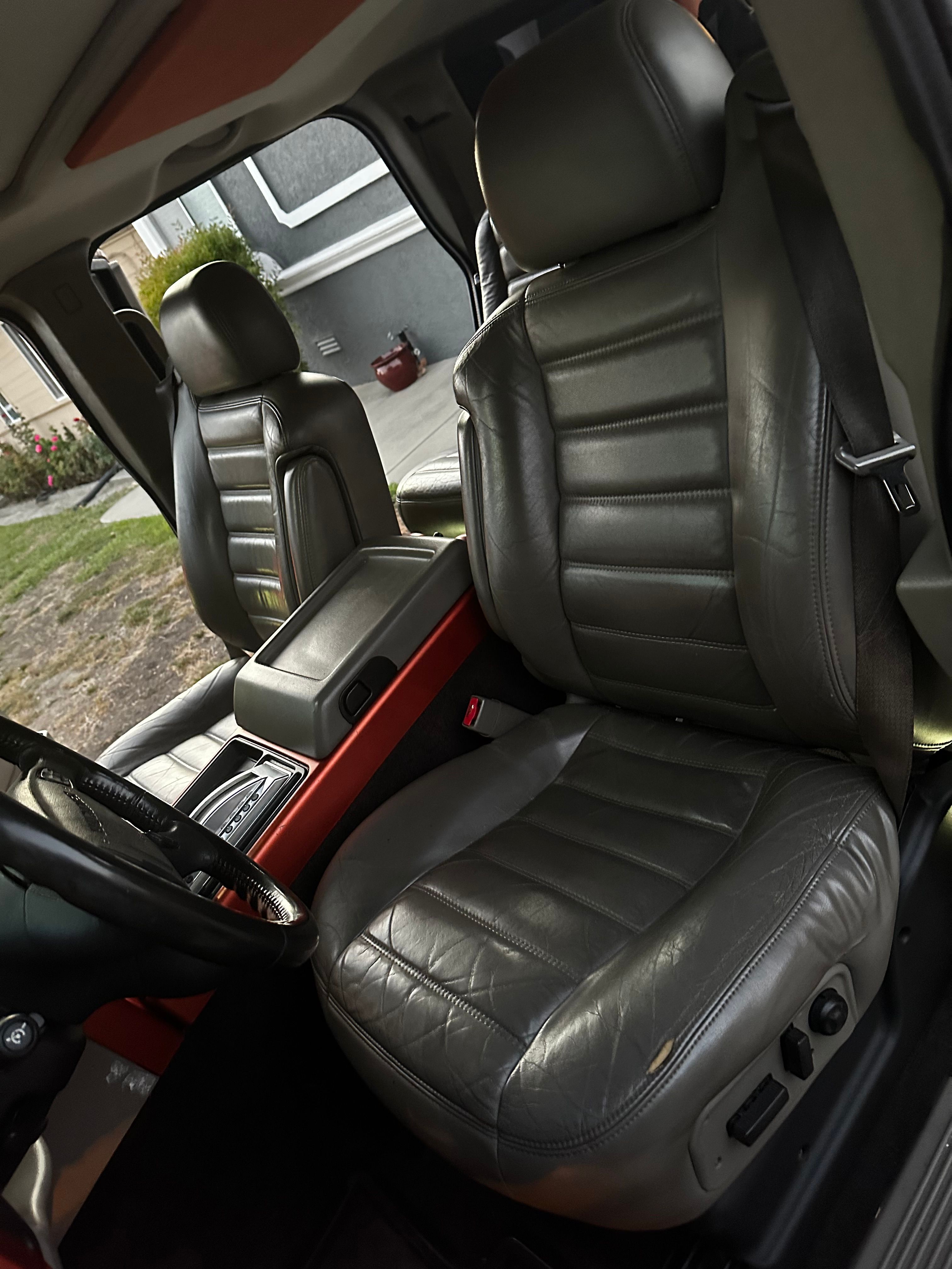 Used 2003 HUMMER H2 w/ Preferred Equipment Group AWD/4WD image 14